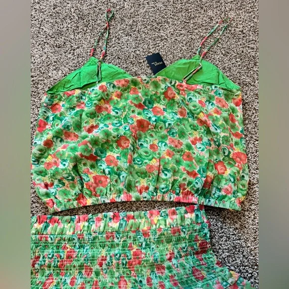 RESET by JANE•Green Rose Shanae Bubble Camisole&Tiered Ruffle Mini Skirt Set - Picture 6 of 9